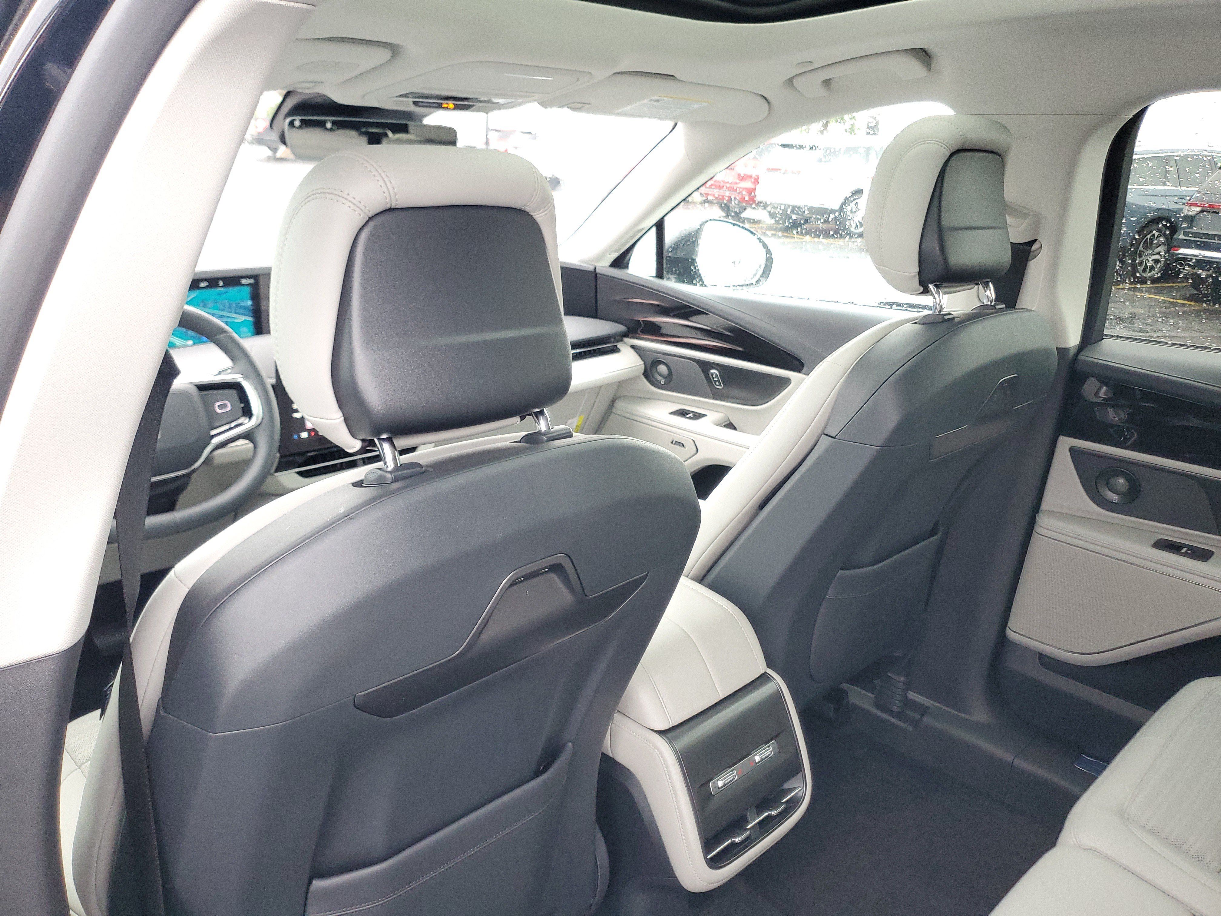 New 2026 Lincoln Nautilus Reserve w/ Jet Appearance Package AWD/4WD image 29