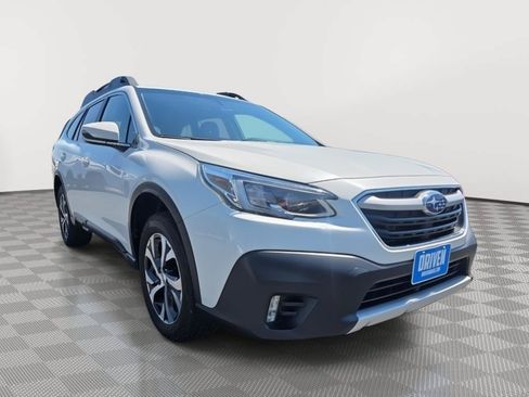 Used 2022 Subaru Outback Limited AWD/4WD image 3