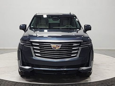 Used 2021 Cadillac Escalade Premium Luxury Platinum image 2
