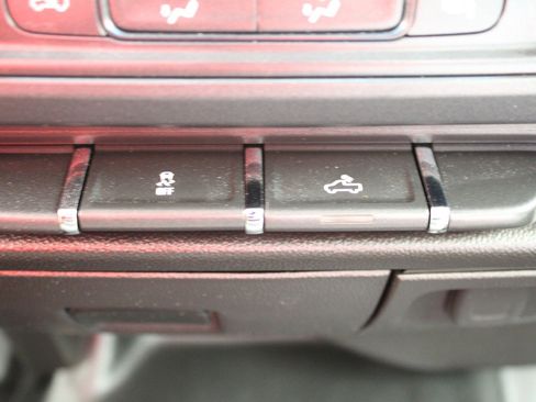 Used 2015 GMC Sierra 1500 2WD Regular Cab image 16