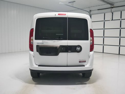 Used 2019 RAM ProMaster City Tradesman SLT image 5