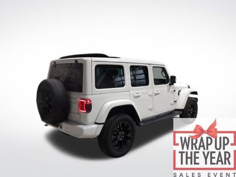 Used 2022 Jeep Wrangler Unlimited Sahara image 28