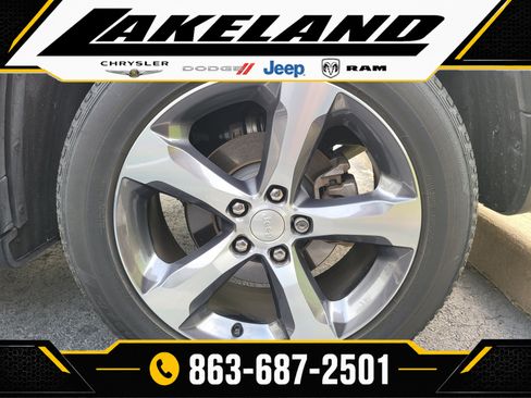 Used 2024 Jeep Grand Cherokee Limited w/ Trailer Tow Package AWD/4WD image 7