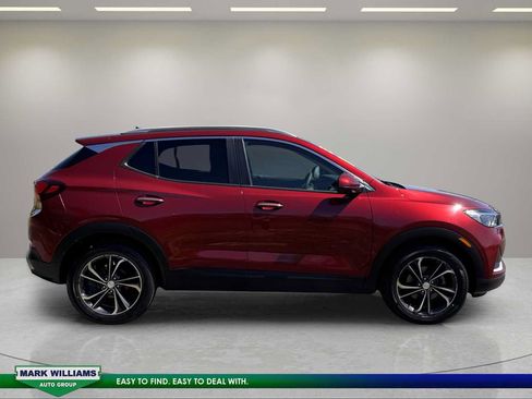 Used 2022 Buick Encore GX Select FWD image 2