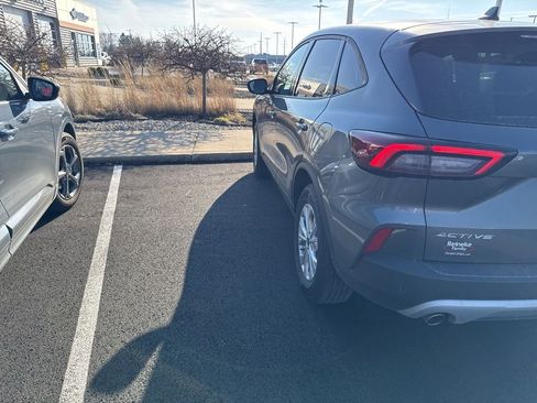 Used 2025 Ford Escape Active w/ Tech Pack #1 image 4