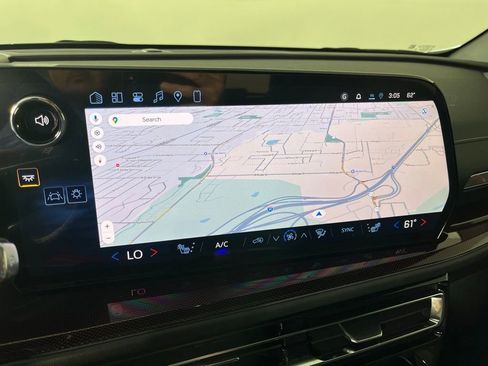New 2026 Chevrolet Traverse Z71 w/ Driver Confidence Package AWD/4WD image 31