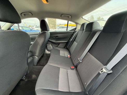 Used 2025 Nissan Sentra SV FWD image 22