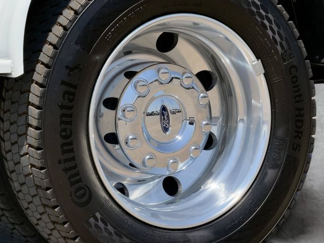 Used 2026 Ford F450 Platinum w/ FX4 Off-Road Package AWD/4WD image 49
