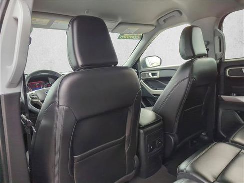 Certified 2023 Ford Explorer XLT w/ Equipment Group 202A image 14