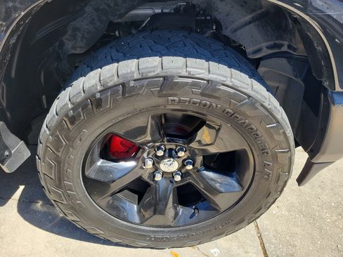 Used 2022 RAM 1500 Big Horn w/ Built-to-serve Edition image 6