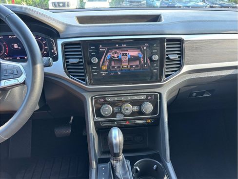 Used 2022 Volkswagen Atlas SE FWD image 11