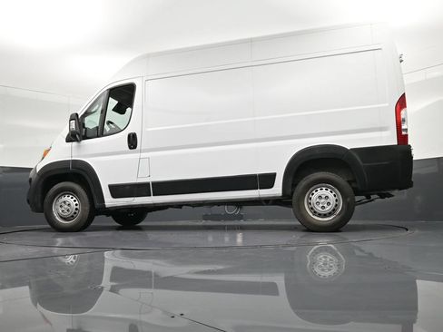 Used 2025 RAM ProMaster 1500 FWD image 30