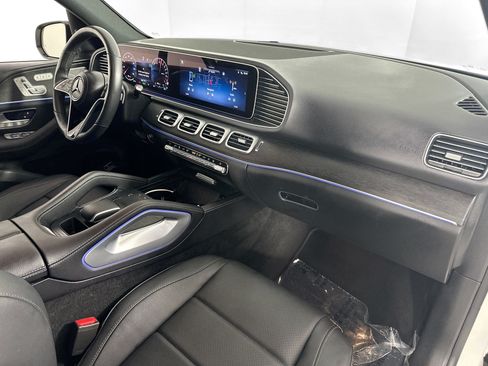 Used 2024 Mercedes-Benz GLE 450e 4MATIC image 30