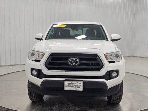 Used 2021 Toyota Tacoma SR5 image 8