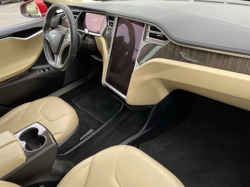 Used 2013 Tesla Model S Performance image 14