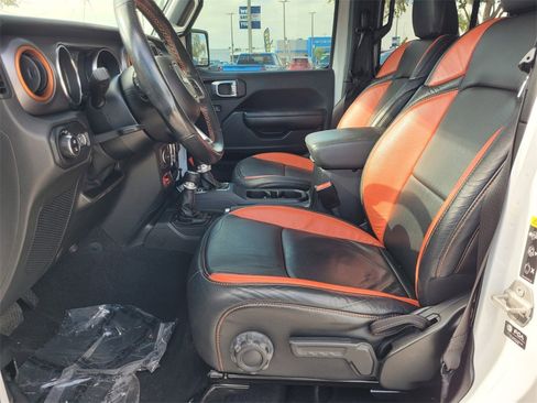 Used 2021 Jeep Gladiator Mojave image 3