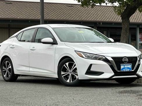 Used 2021 Nissan Sentra SV image 2