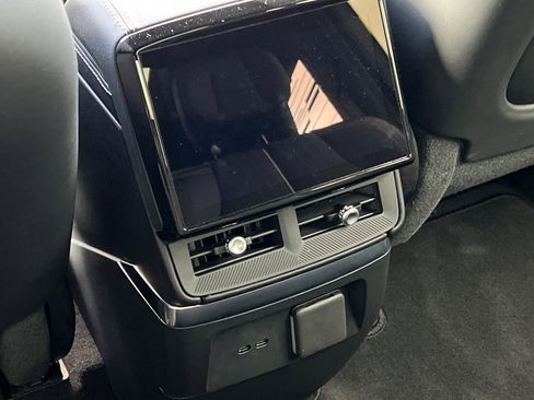 Used 2026 Cadillac Vistiq Luxury image 41