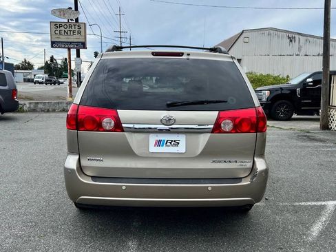Used 2006 Toyota Sienna XLE Limited AWD/4WD image 4