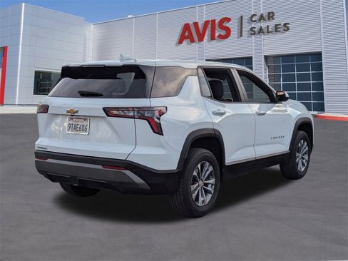 Used 2025 Chevrolet Equinox LT image 6