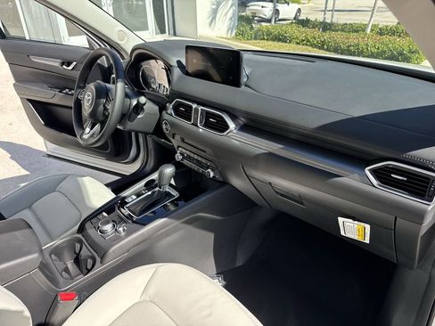 New 2025 MAZDA CX-5 AWD 2.5 S w/ Preferred Package image 33