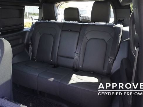 Used 2026 Land Rover Defender 90 V8 AWD/4WD image 21