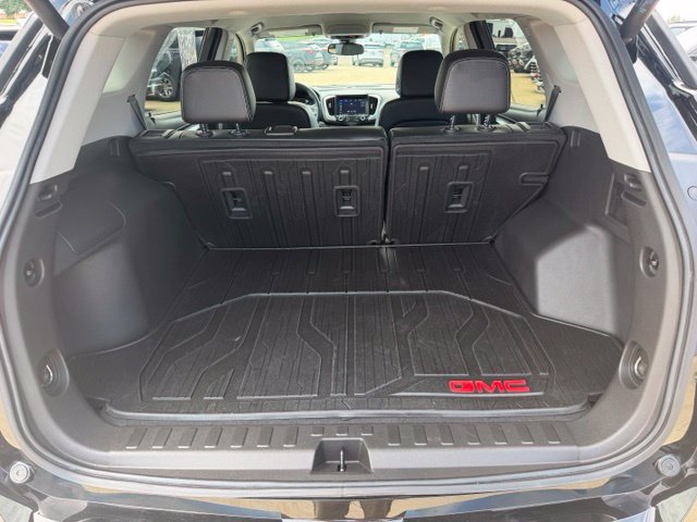 Used 2024 GMC Terrain SLT w/ LPO, Floor Liner Package AWD/4WD image 39