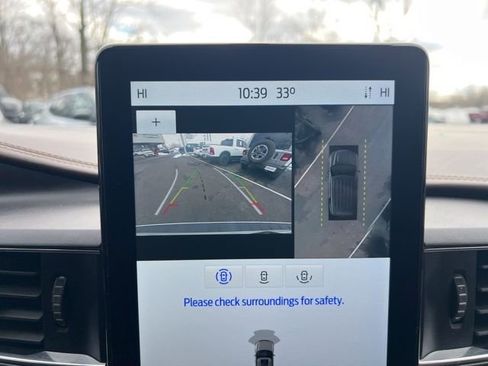 Used 2022 Ford Explorer King Ranch w/ Premium Technology Package image 19