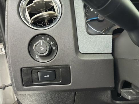 Used 2013 Ford F150 XLT w/ XLT Chrome Pkg image 21