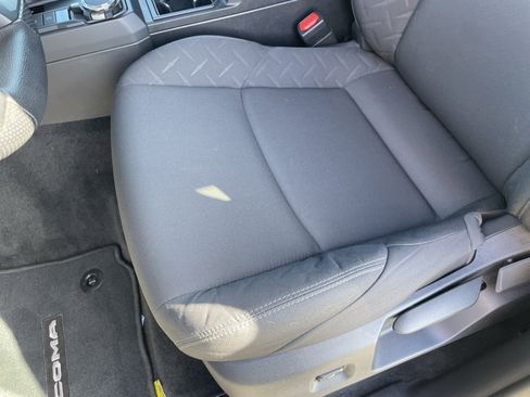 Used 2025 Toyota Tacoma SR image 23