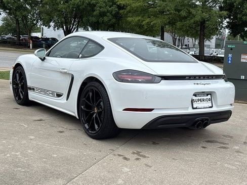 Used 2024 Porsche 718 Cayman RWD image 9