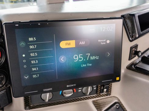 Used 2000 HUMMER H1 4-Door Open Top image 24