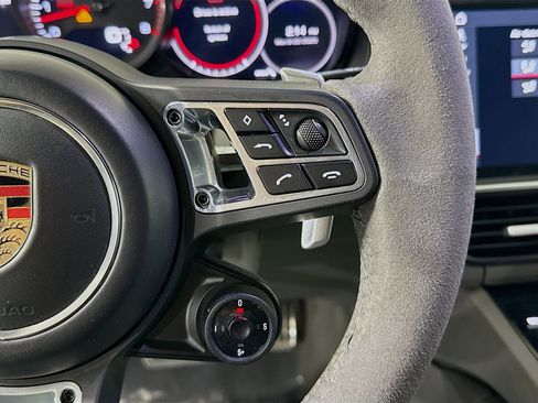 Used 2019 Porsche Cayenne Turbo image 13