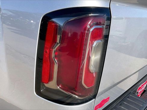 Used 2017 GMC Sierra 1500 SLT w/ Texas SLT Premium Package image 20