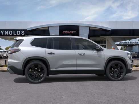 Used 2026 GMC Acadia Elevation w/ Black Edition FWD image 5