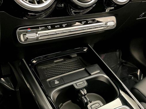 Certified 2026 Mercedes-Benz GLA 250 4MATIC image 36