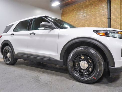 Used 2021 Ford Explorer 4WD Police Interceptor image 8