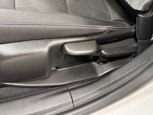 Used 2018 Chevrolet Volt LT w/ Comfort Package FWD image 14