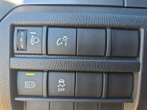 Used 2025 Toyota Tacoma SR5 image 24