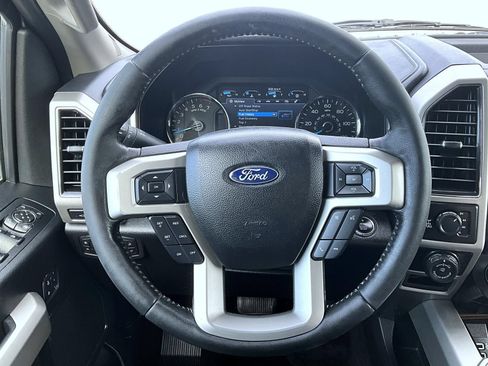 Used 2017 Ford F150 Lariat AWD/4WD image 11