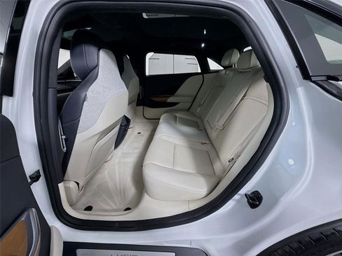 Used 2024 Lucid Air Touring AWD/4WD image 19