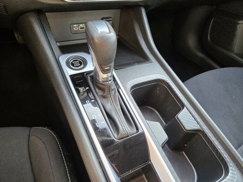 Used 2023 Nissan Sentra SV FWD image 28