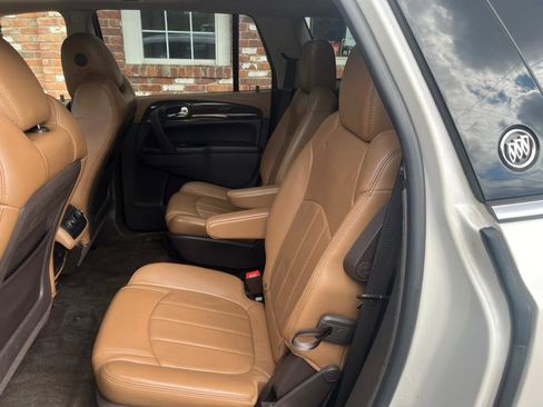 Used 2014 Buick Enclave Leather image 9