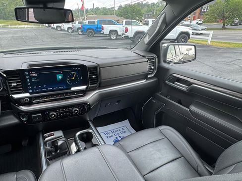 Used 2023 Chevrolet Silverado 1500 LTZ image 25