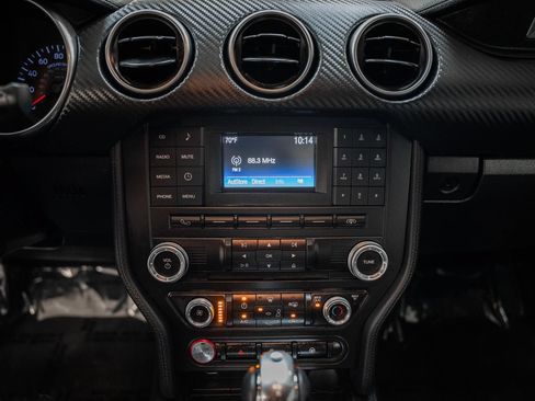 Used 2018 Ford Mustang Coupe RWD image 23