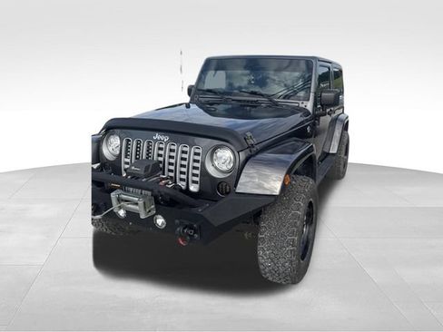 Used 2017 Jeep Wrangler Sahara w/ Connectivity Group AWD/4WD image 28