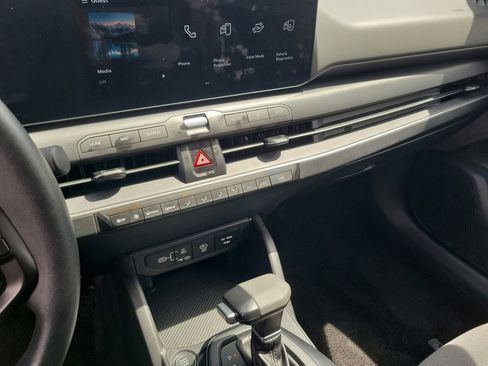 Used 2025 Kia K4 FWD image 26