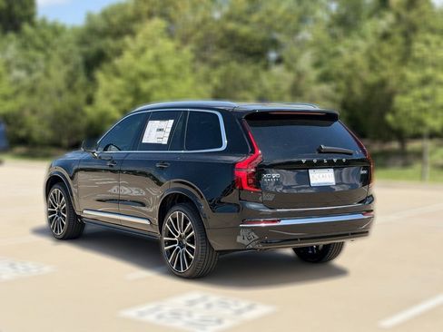 New 2026 Volvo XC90 B5 Plus w/ Protection Package Premier AWD/4WD image 5