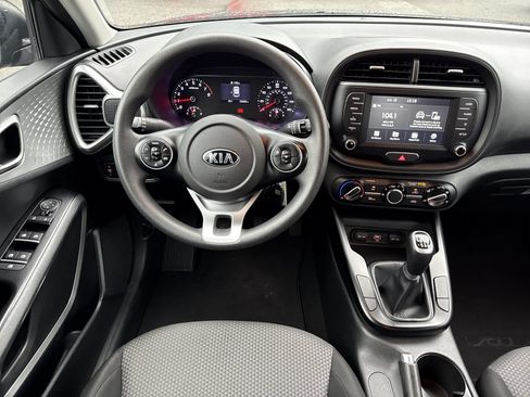 Used 2021 Kia Soul LX FWD image 11