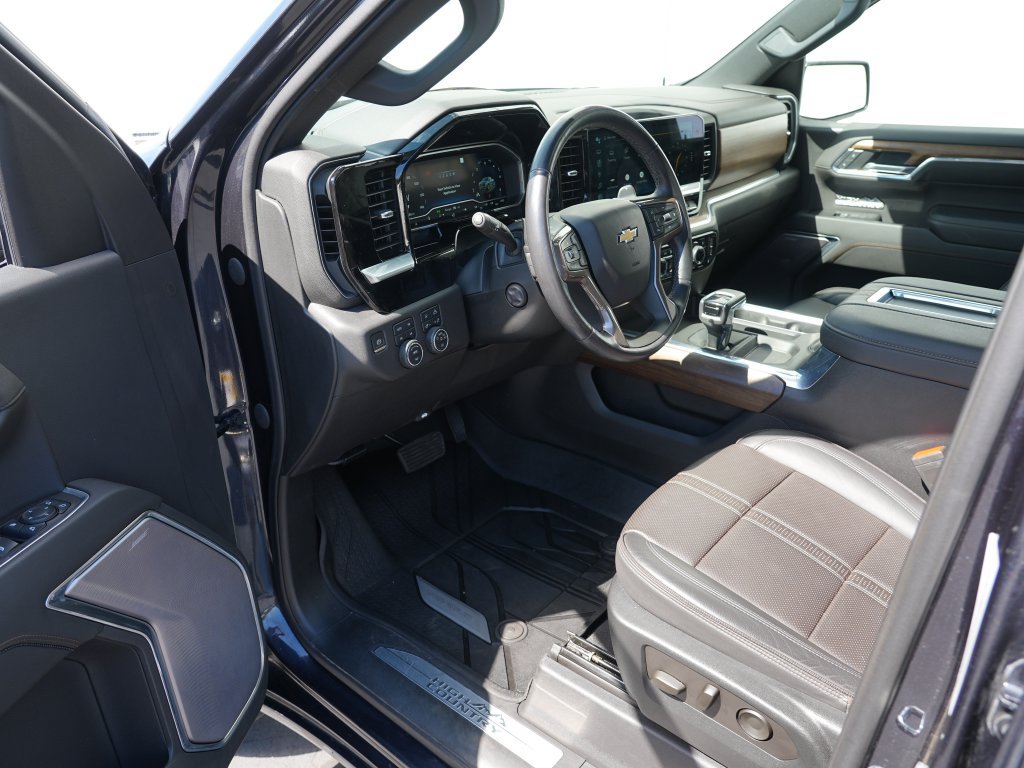 Certified 2022 Chevrolet Silverado 1500 High Country AWD/4WD image 14